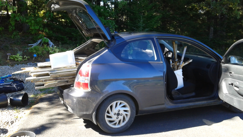 Illustration for article titled Who says you need a pickup truck!